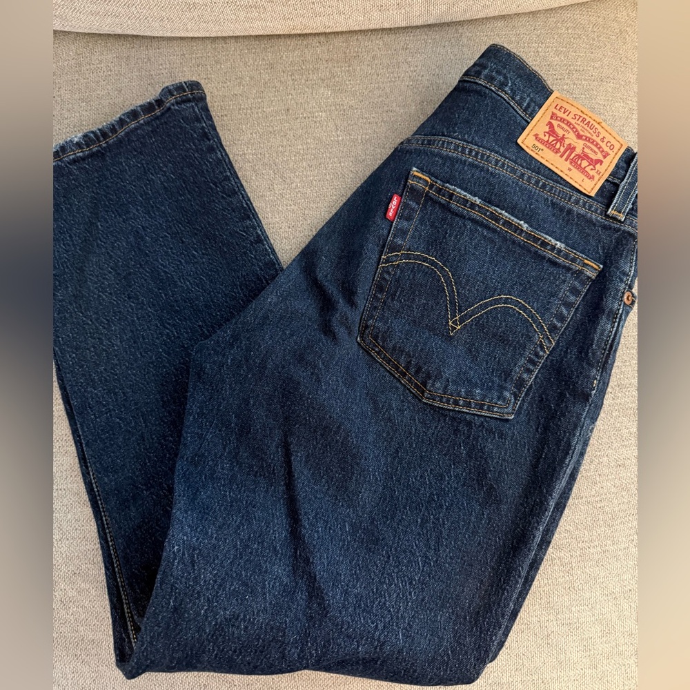 Levi 501 women’s jeans 27